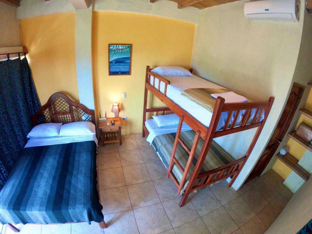 Hostal Moai Montanita Exterior photo