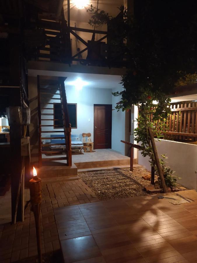 Hostal Moai Montanita Exterior photo