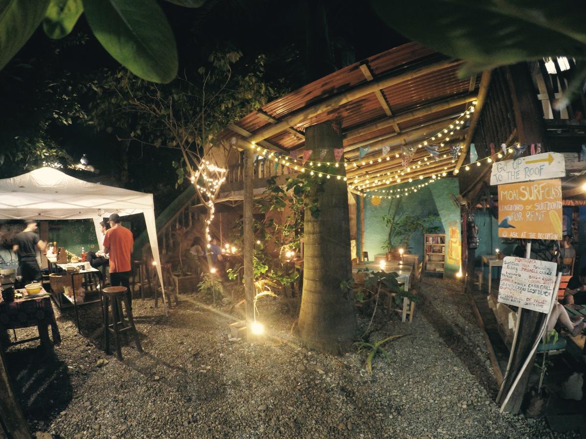 Hostal Moai Montanita Exterior photo